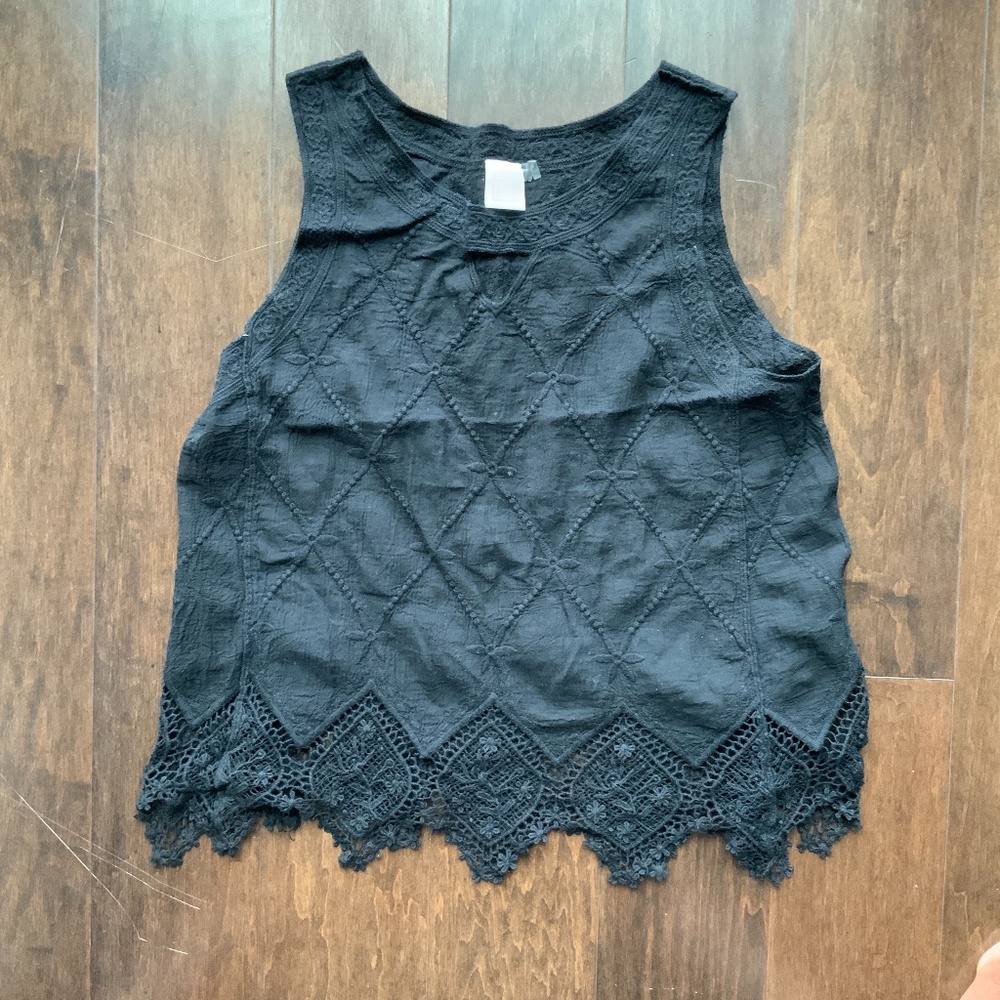 LOVE TOKEN Black Lace Tank Top. Size XS.